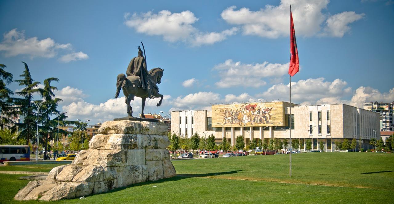 Diplomat Hotel&Spa Tirana Buitenkant foto